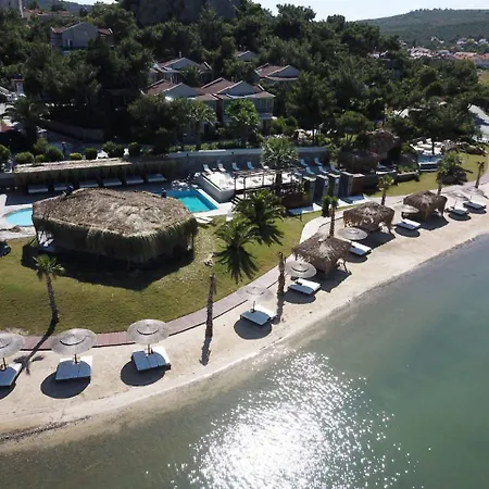 Ivy Sailing 4*