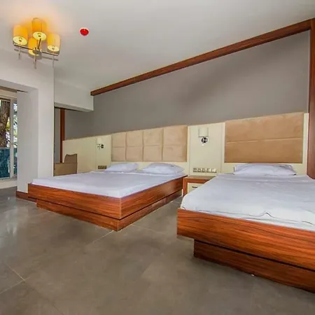 Hotel Ivy Sailing 4*